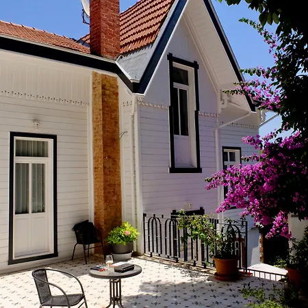 Serguzest Hotel Adalar