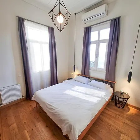 Hotel Serguzest