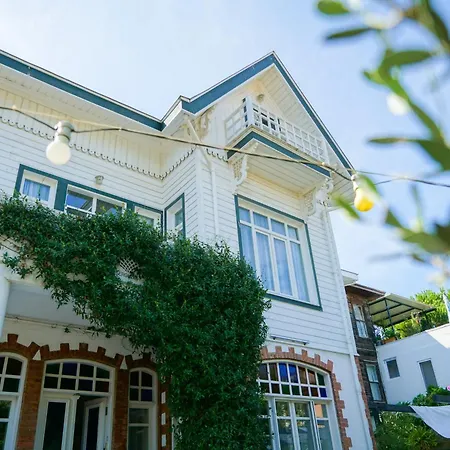 Serguzest ホテル 3*