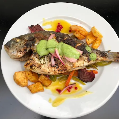 Serguzest ホテル 3*