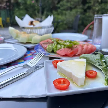 Serguzest ホテル 3*