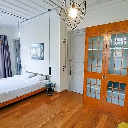 Serguzest Hotel