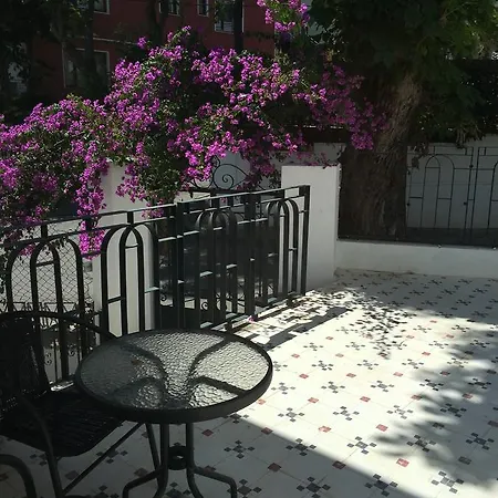 Hotel Serguzest