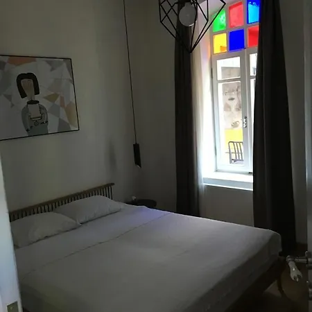 Serguzest Adalar